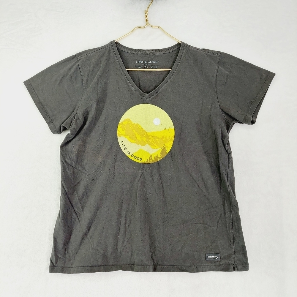 Crusher Tee Life Is Good Black Yellow Print Short Sleeve T-Shirt P7035